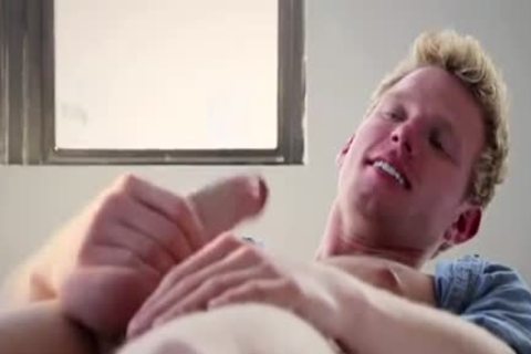 bitch golderen-haired seduce webcamera man