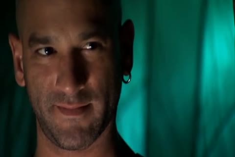 Westle & poke: Geoffrey Paine & Dean Flynn