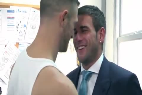tight Office collision