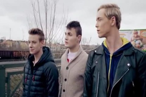 friends bareback fuckfest