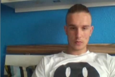 German bondman guy plows His booty With A Bottle