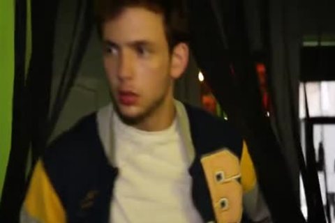 Chambre À L'arrière