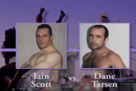 monstrous Wrestling: Iain VS. Dane