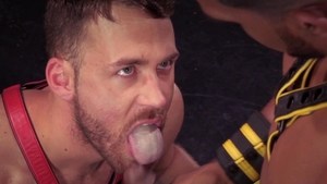 Hot House - Hard sex & ebony bodybuilder XL