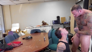 YoungPerps: Des Irez finds pleasure in loud sex